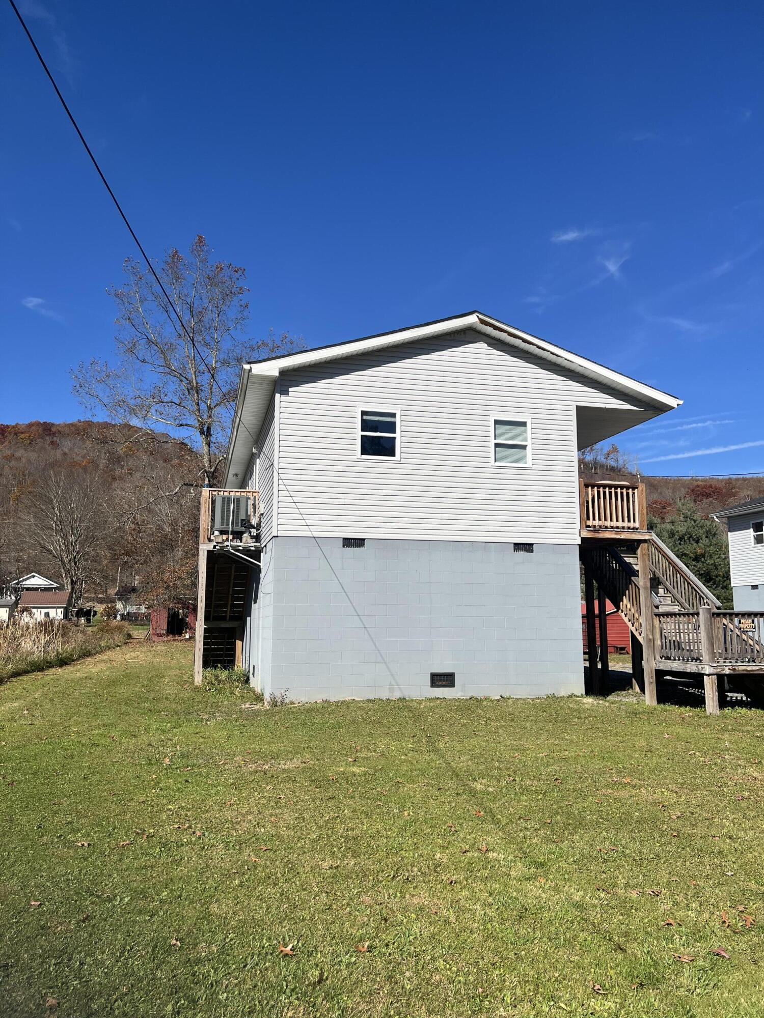 326 Valley Ave, Rainelle, West Virginia image 1