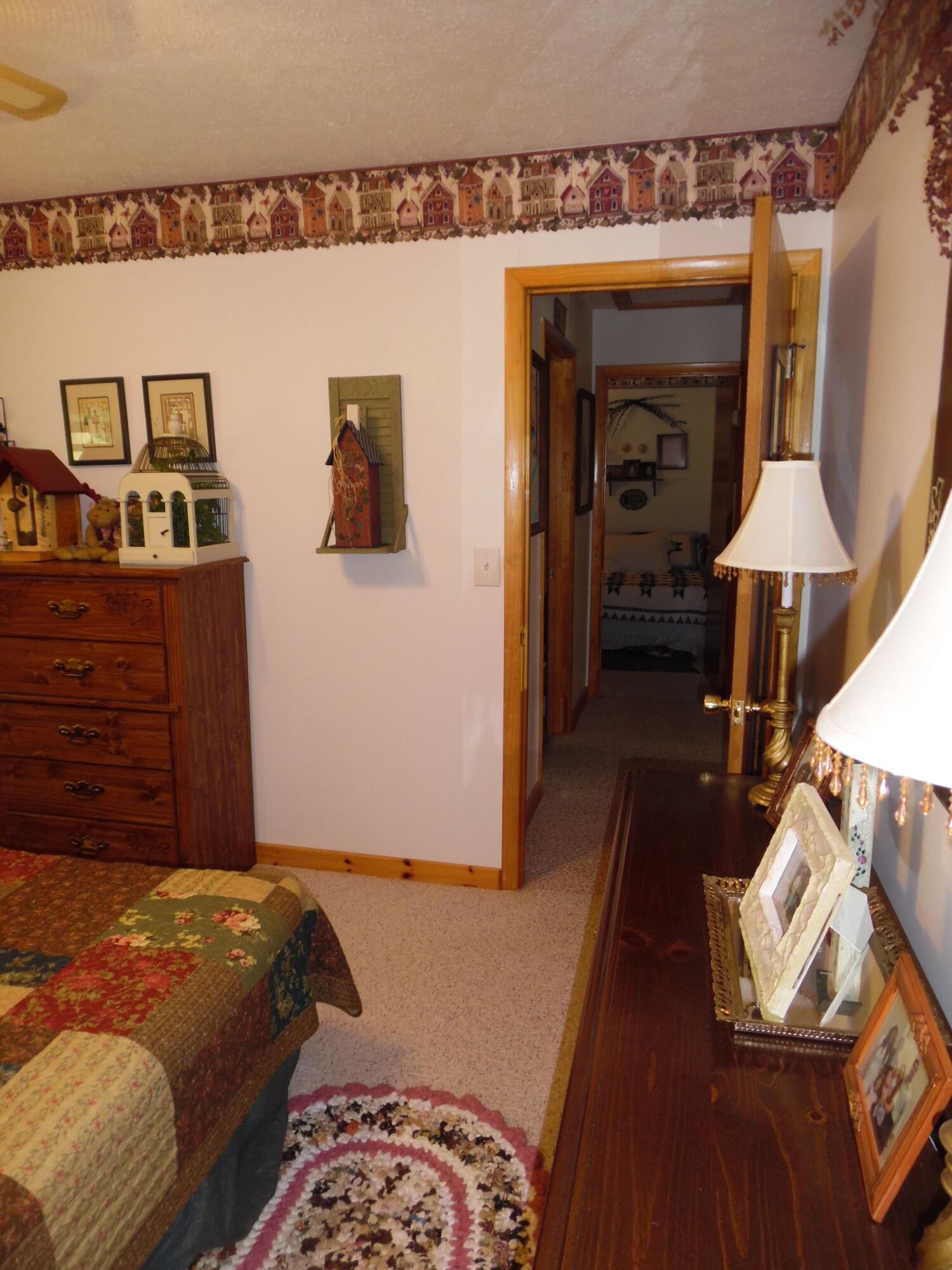 1180 Black Bear Trail, Hillsboro, West Virginia image 35