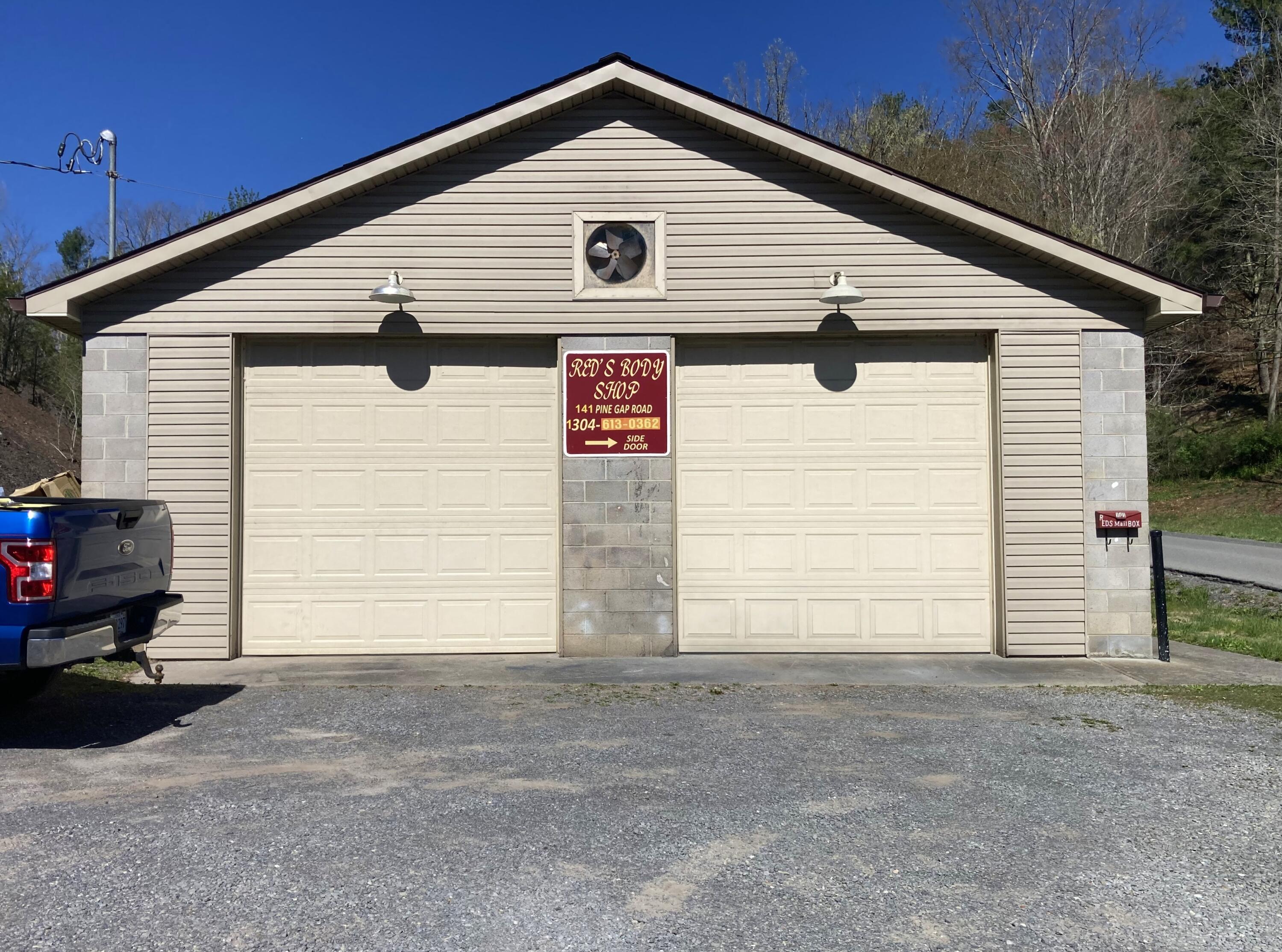 141 N Pine Gap Rd, White Sulphur Springs, West Virginia image 1