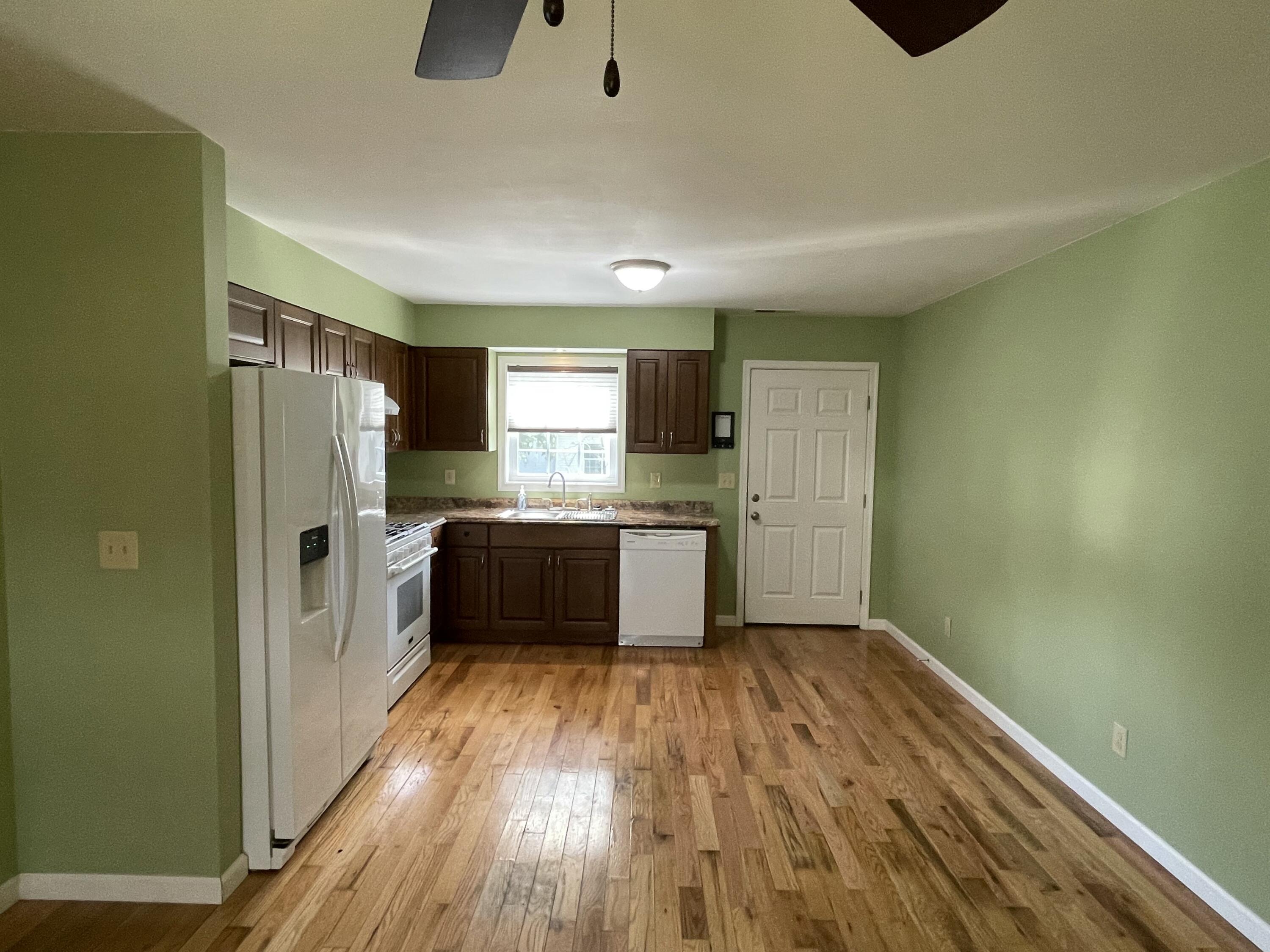 270 11th St, Rainelle, Pennsylvania image 4