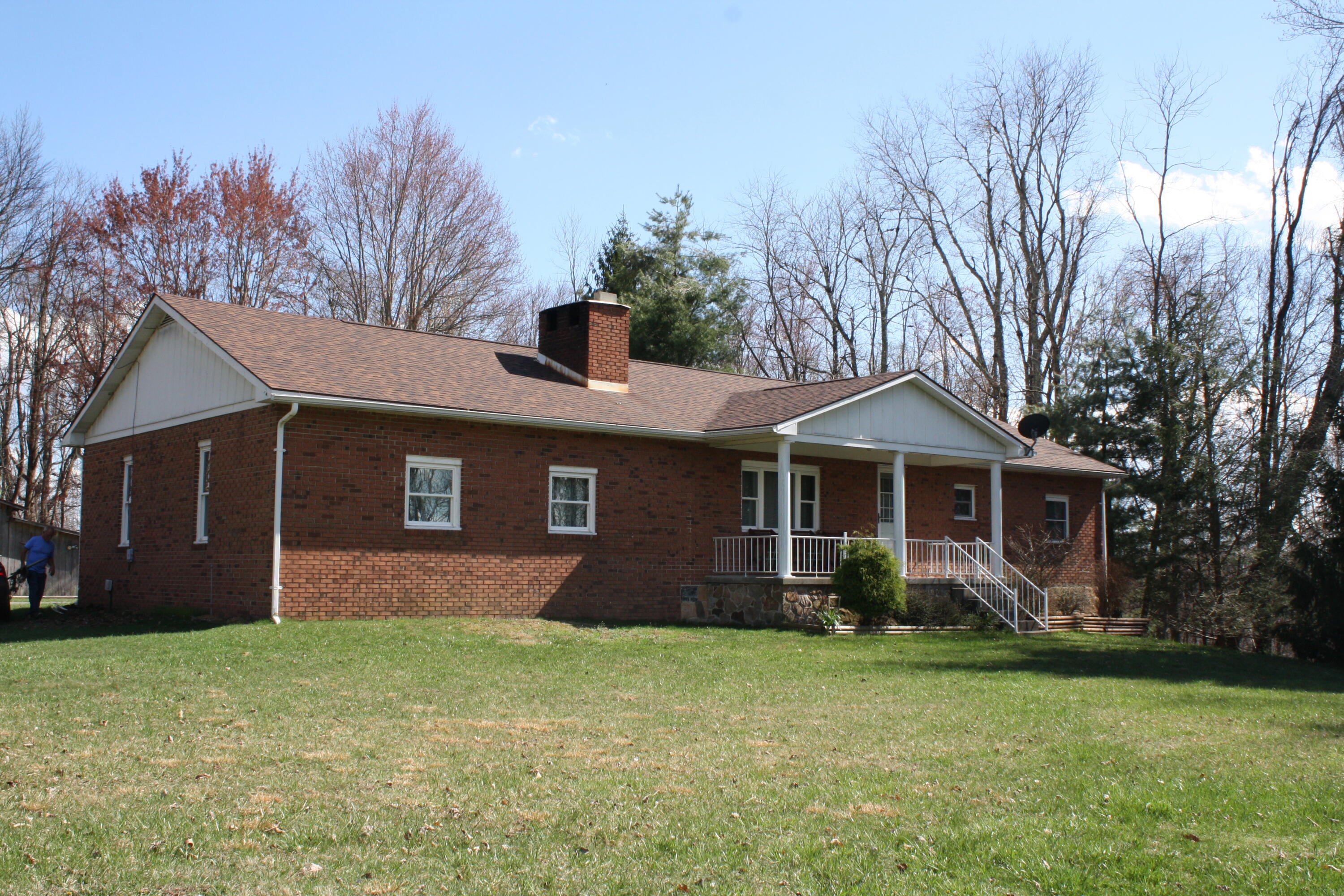4284 Elk Knob Rd, Hinton, West Virginia image 1