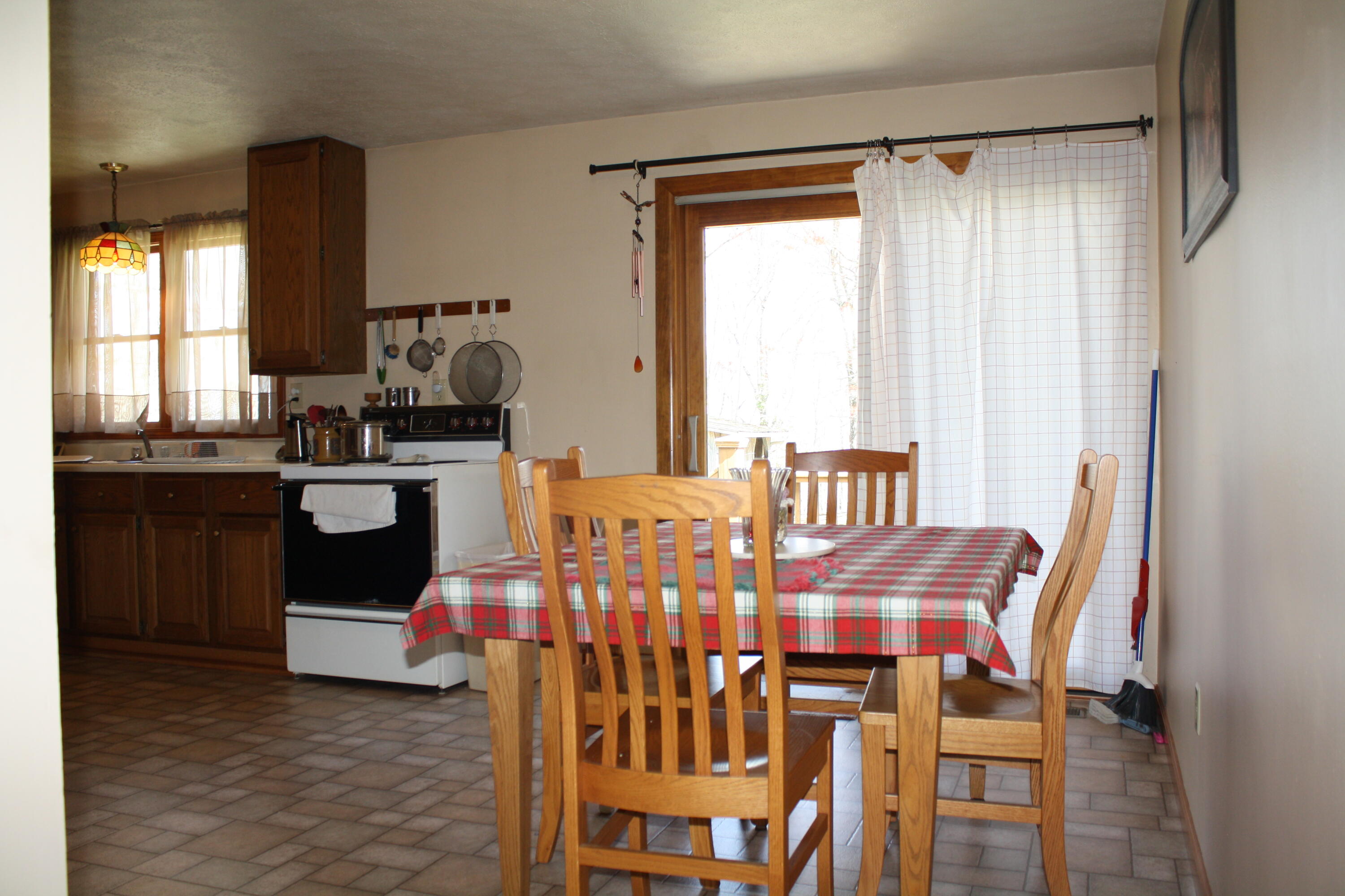4284 Elk Knob Rd, Hinton, West Virginia image 24