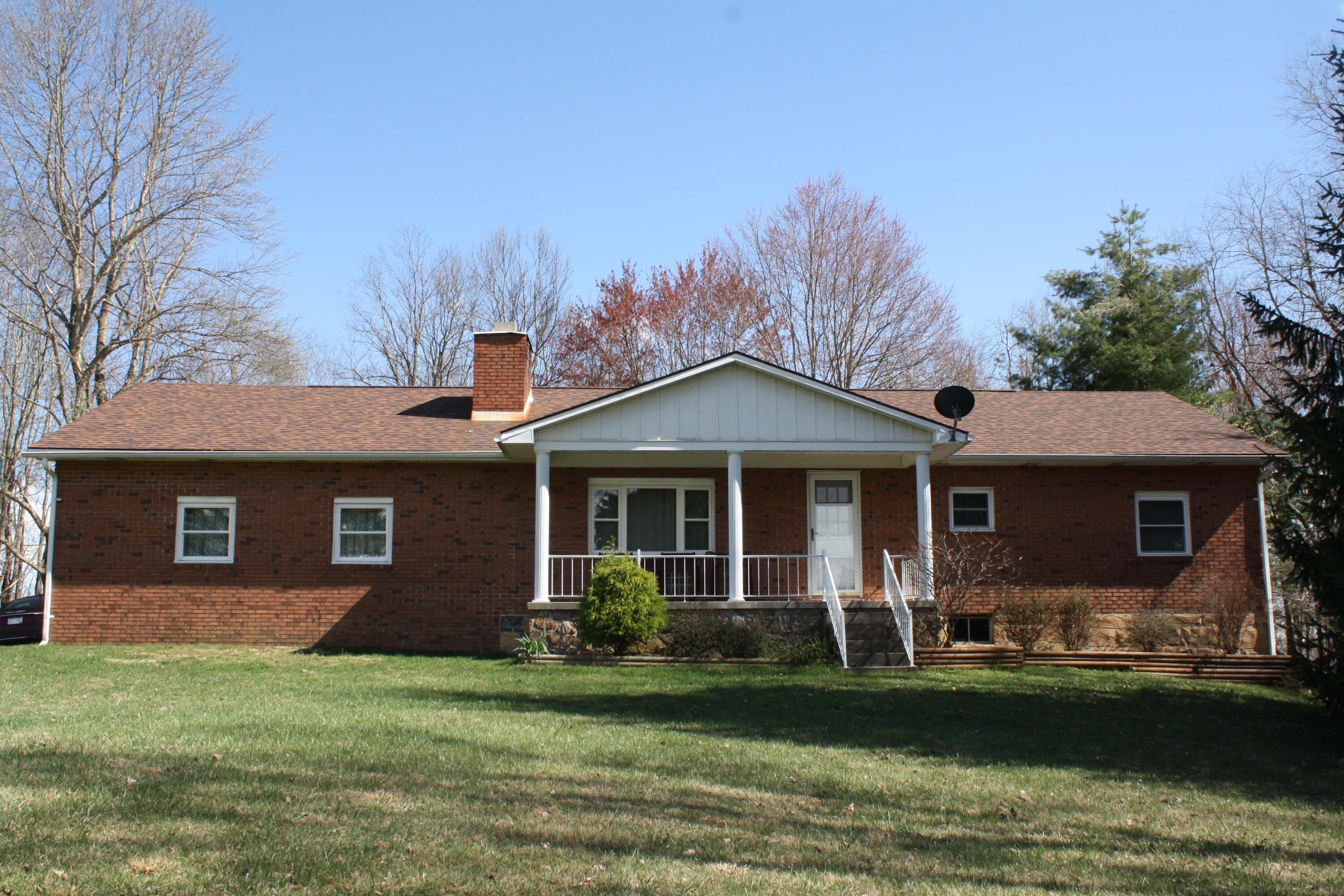 4284 Elk Knob Rd, Hinton, West Virginia image 2