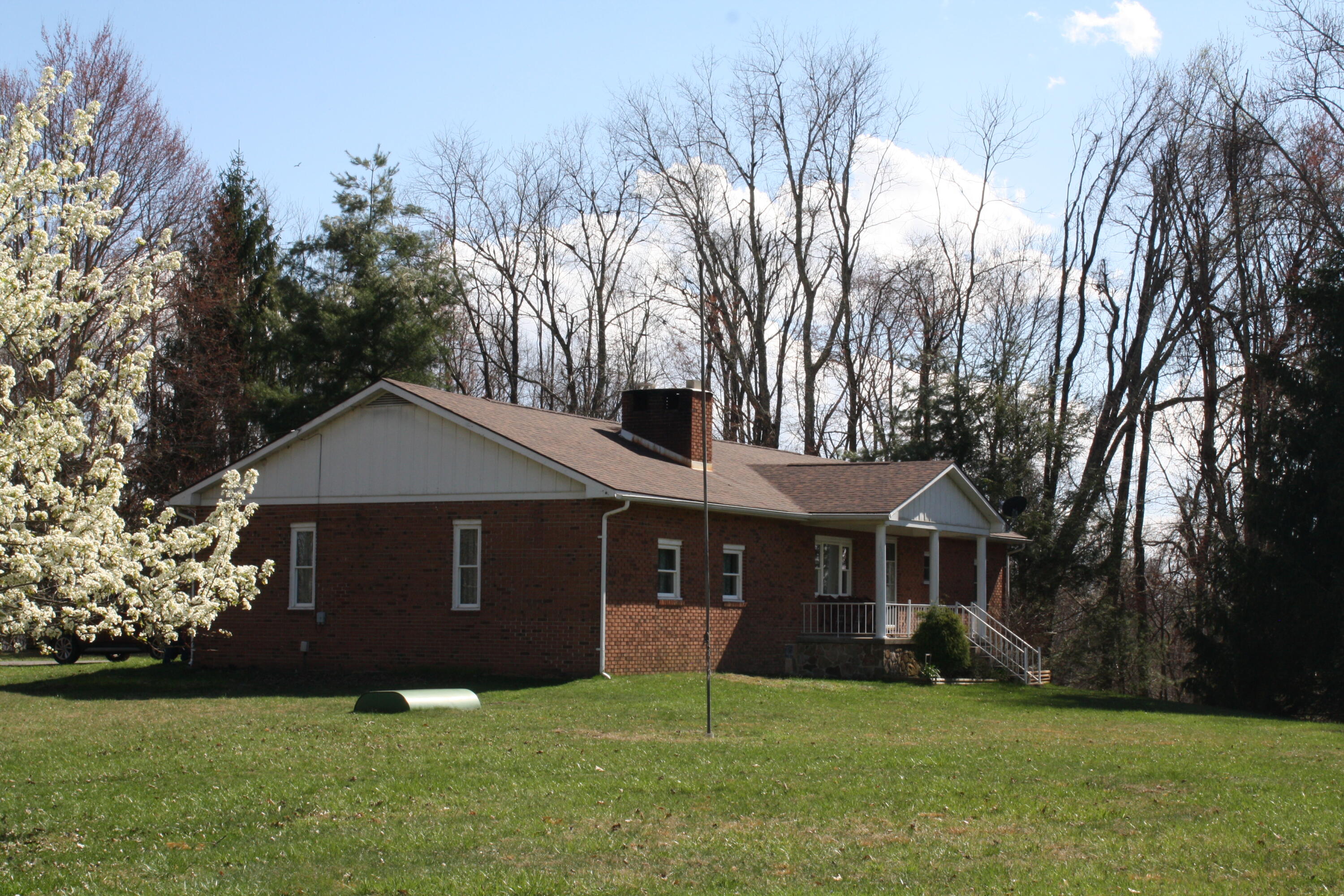 4284 Elk Knob Rd, Hinton, West Virginia image 4