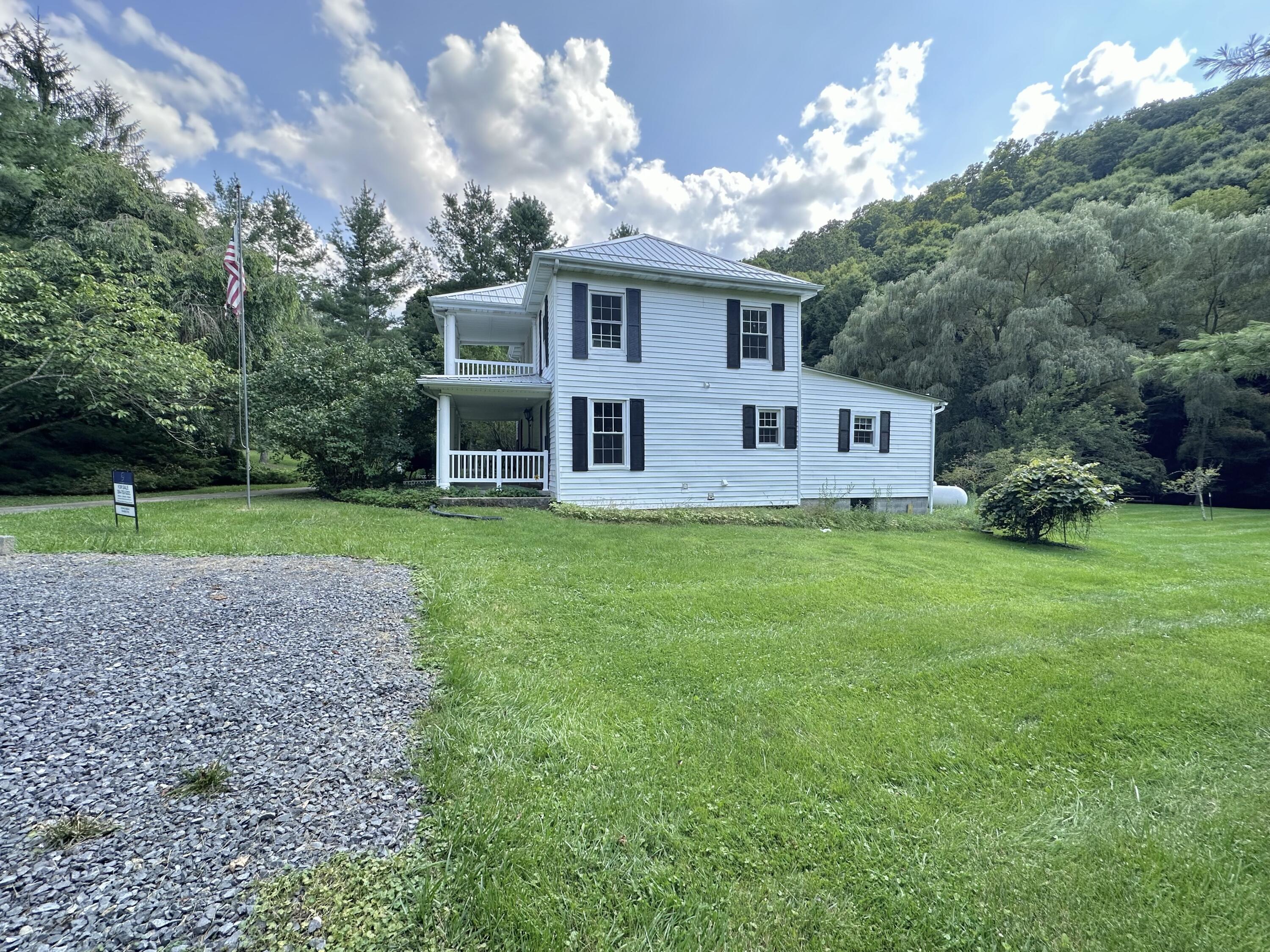 8552 Sweet Springs Valley Rd, Gap Mills, West Virginia image 3