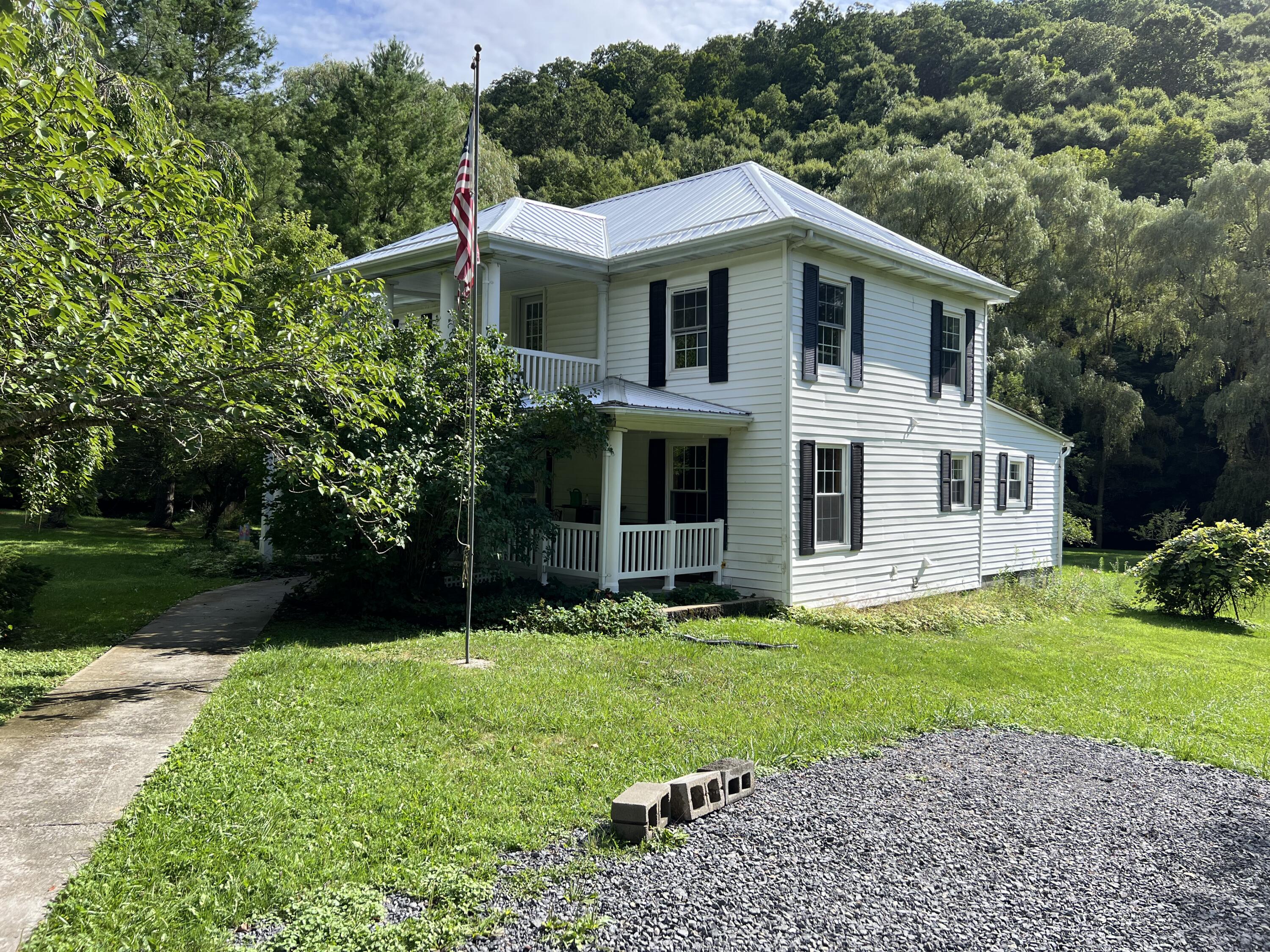 8552 Sweet Springs Valley Rd, Gap Mills, West Virginia image 2