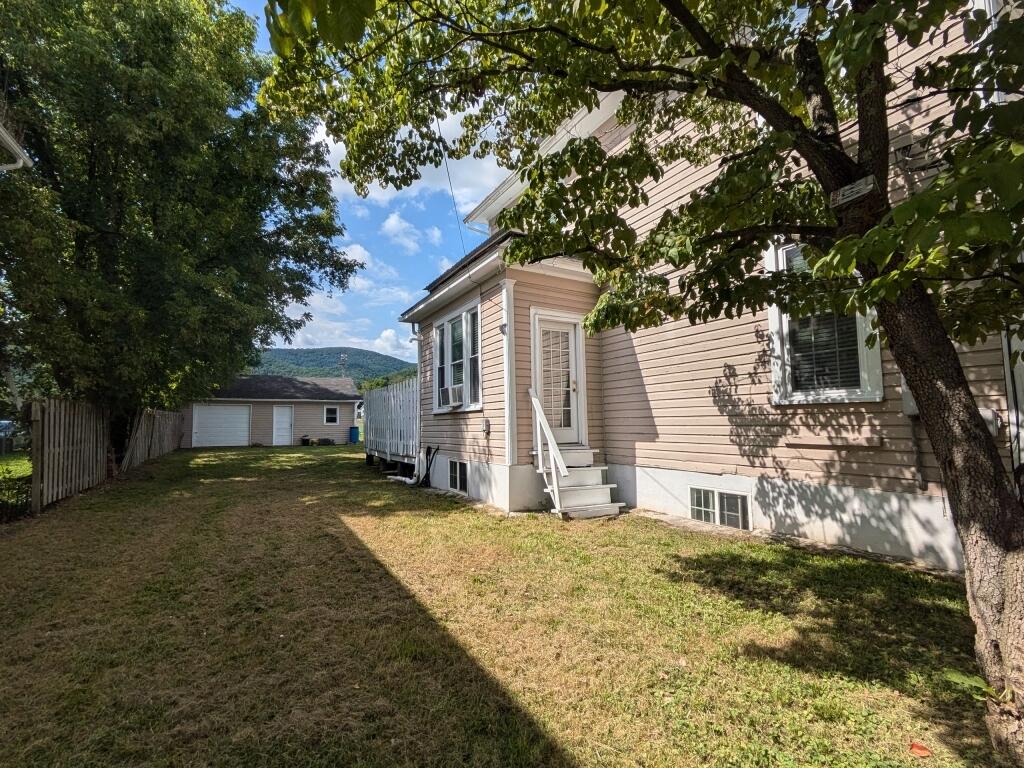 32 Patterson St, White Sulphur Springs, West Virginia image 2