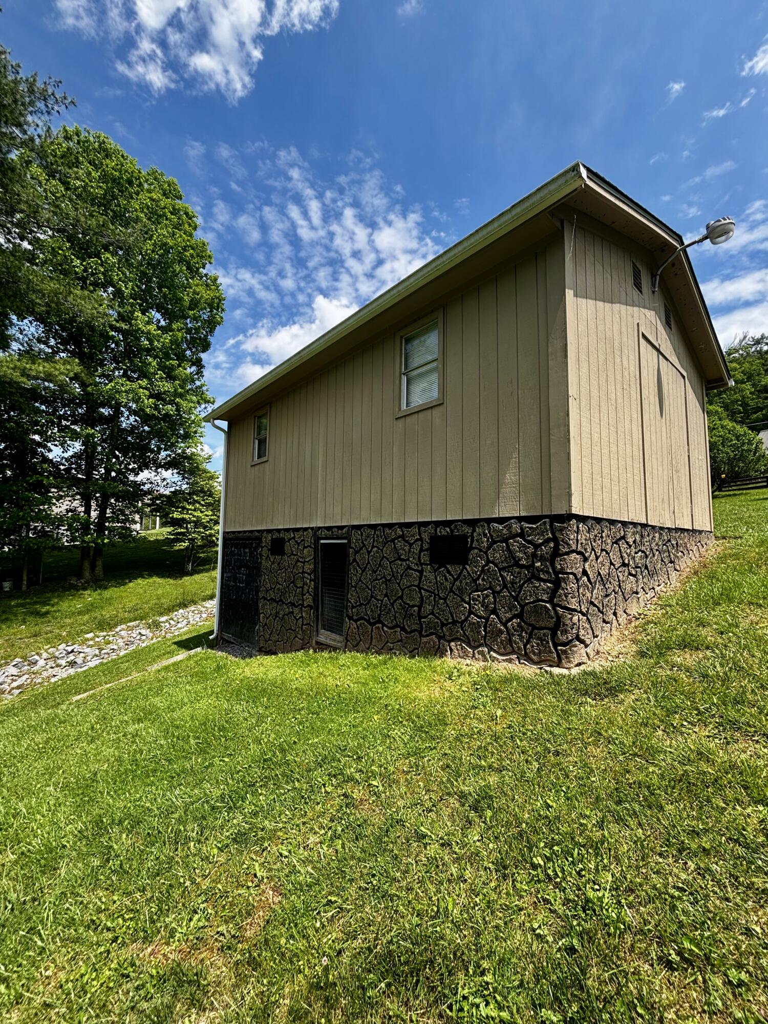 186 Honeysuckle Ln, Lewisburg, Pennsylvania image 47