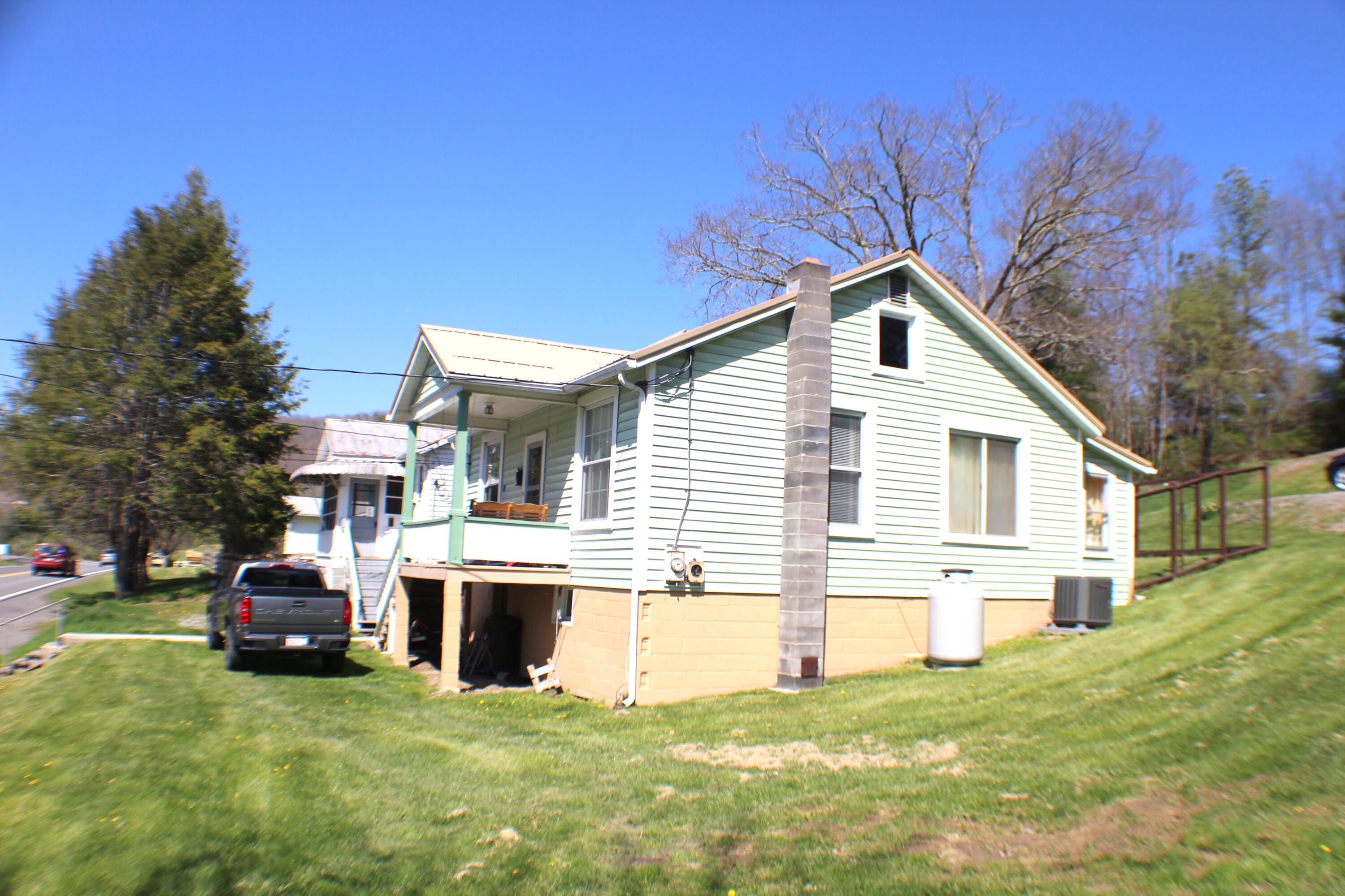 1043 Huntersville Road, Marlinton, Pennsylvania image 4