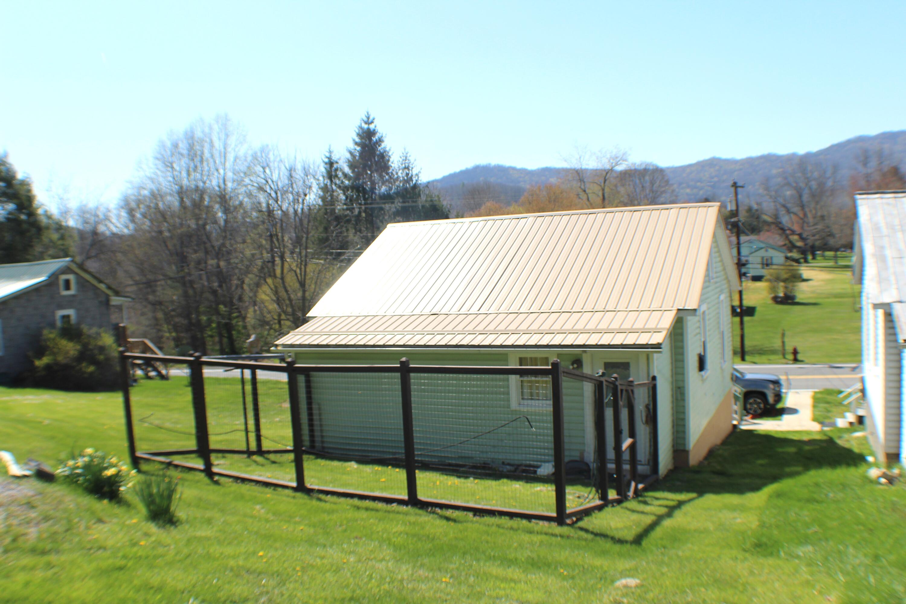 1043 Huntersville Road, Marlinton, Pennsylvania image 6