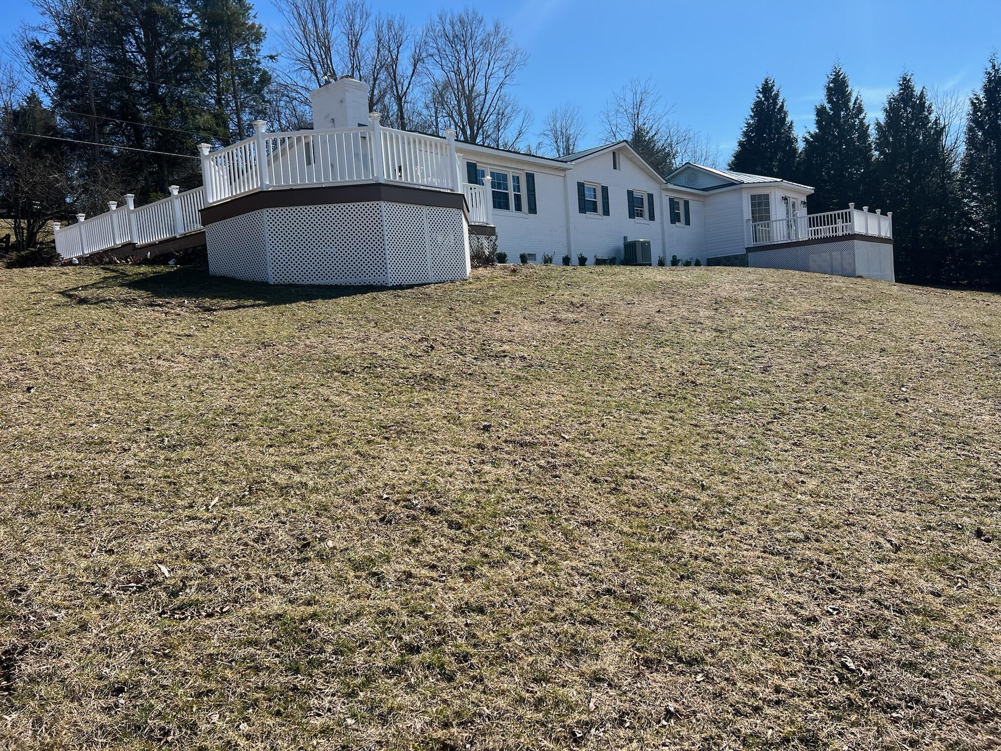 9788 S Highland Trl, Ronceverte, West Virginia image 4