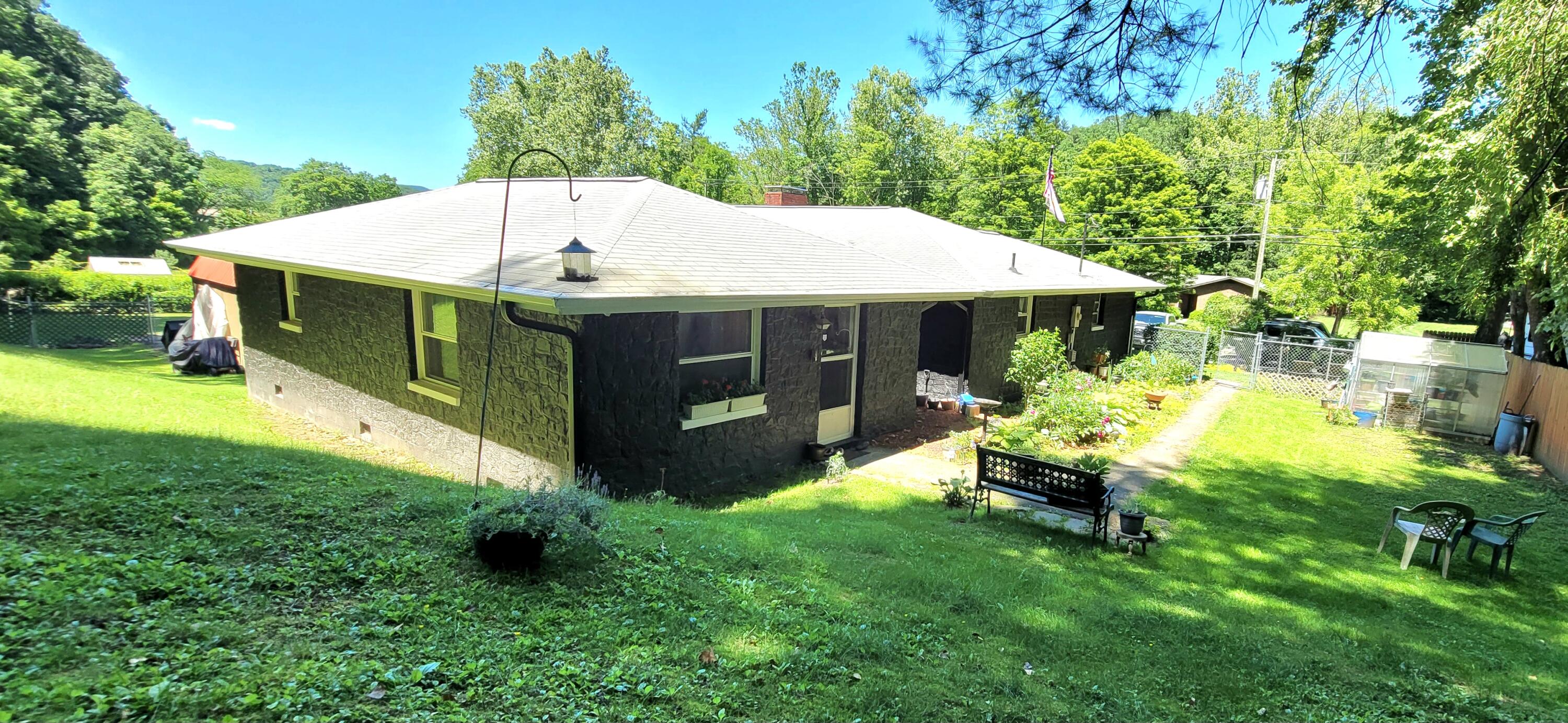 43296 E Midland Trl, White Sulphur Springs, West Virginia image 2