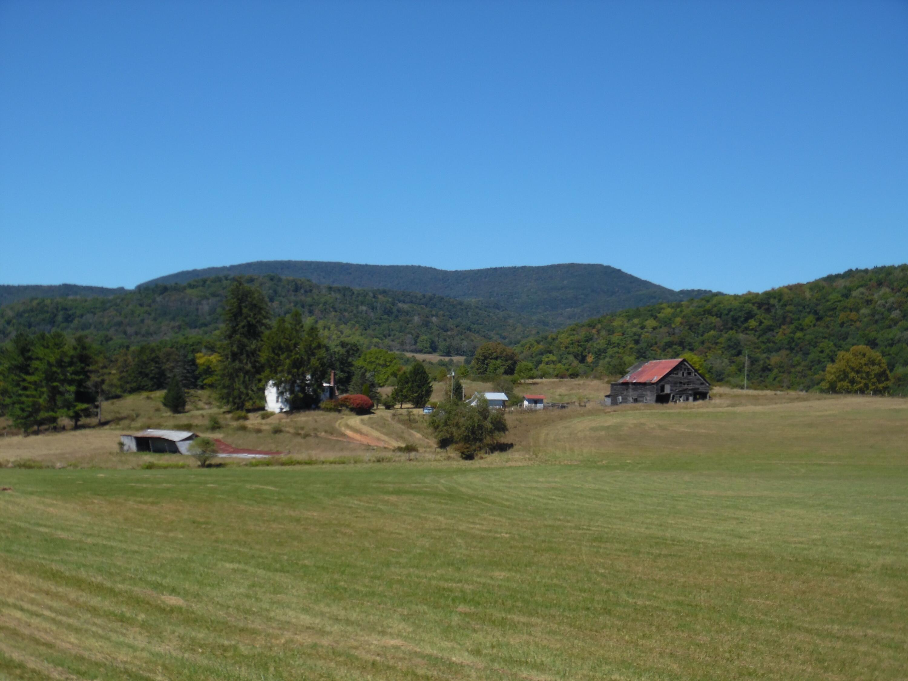 10 The Pines Drive, Marlinton, West Virginia image 7