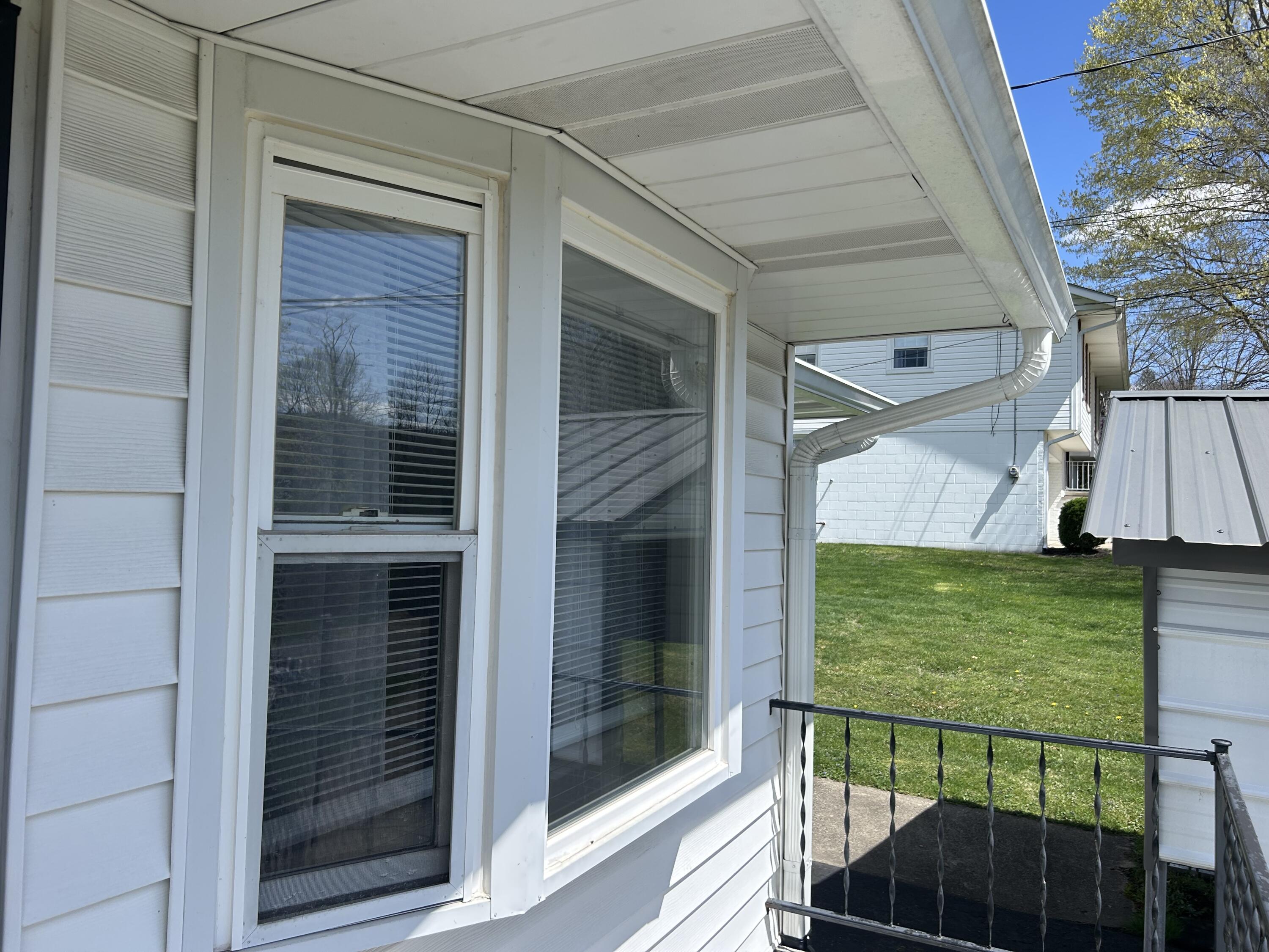 110 W Dixon Ave, Beckley, Alaska image 14