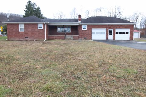 Homes For Sale - 1082 State Route 3 And 12<br/> Summers County, Hinton, WV 25951