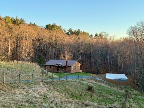 Condo For Sale - 344 Squirrel Ridge Rd<br/> Caldwell, WV 24925
