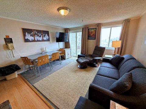 Apartment For Sale - 214 Mountain Lodge<br/> Snowshoe, WV 26209