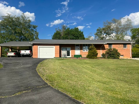 Homes For Sale - 111 Crockett Ln<br/> Summers County, Talcott, WV 24981