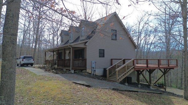 818 SENECA ESTATES RD, BUCKEYE, WV 24924 - Image 3def598b2a0ede944dab9d67eba5df8d/1911455265