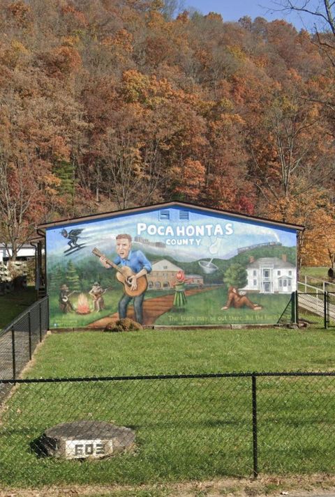 Homes For Sale - 603 Ninth St<br/> Marlinton, WV 24954