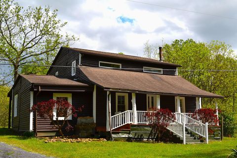 Condo For Sale - 4250 Julia Rd<br/> Renick, WV 24966