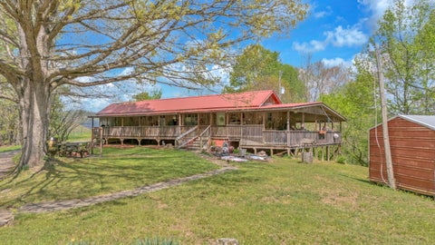 Homes For Sale - 55 Brier Ridge<br/> Summers County, Hinton, WV 25951