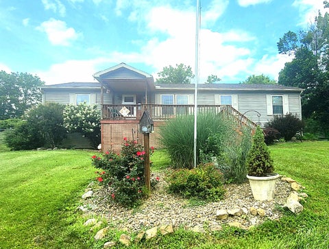 Homes For Sale - 745 St. Rt. 3&12<br/> Hinton, WV 25951