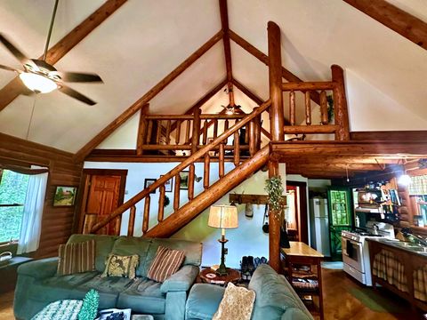 Homes For Sale - 308 Erehwon Dr<br/> Pocahontas County, Slatyfork, WV 26291