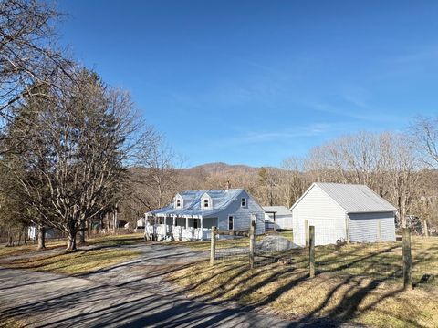 Homes For Sale - 34 Nichols St<br/> Monroe County, Union, WV 24983