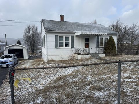 Apartment For Sale - 196 Perdue St<br/> Bluefield, WV 24701