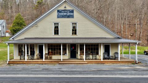 Homes For Sale - 8869 Sweet Springs Valley Rd<br/> Gap Mills, WV 24941