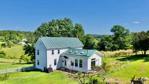 Homes For Sale - 500 Charles Boothe Rd<br/> Sinks Grove, WV 24976