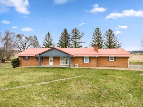 Homes For Sale - 2750 N Seneca Trl<br/> Monroe County, Sinks Grove, WV 24976