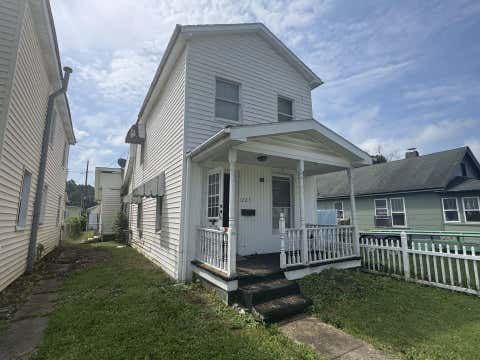 Homes For Sale - 1223 Monroe Ave<br/> Cabell County, Huntington, WV 25704