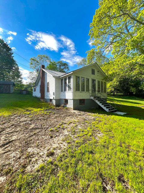 Homes For Sale - 447 Settlement Dr<br/> Greenbrier County, Charmco, WV 25958