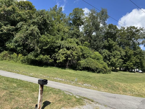 Vacant Land For Sale - 2107 Parkview Dr<br/> Marion County, Fairmont, WV 26554