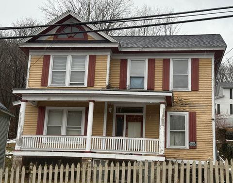 Mobile Home For Sale - 817 Highland Ave<br/> Bluefield, WV 24701