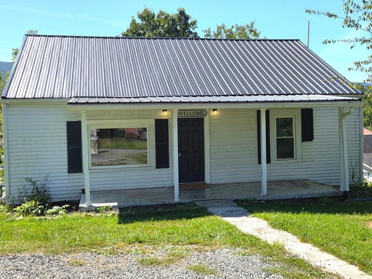 74 HILLCREST DR, PETERSTOWN, WV 24963 - Image f18b02529fd39f533d20d5144c13ae7f/1612853501
