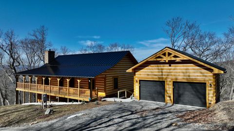 Homes For Sale - 842 White Rock Trl<br/> Caldwell, WV 24925