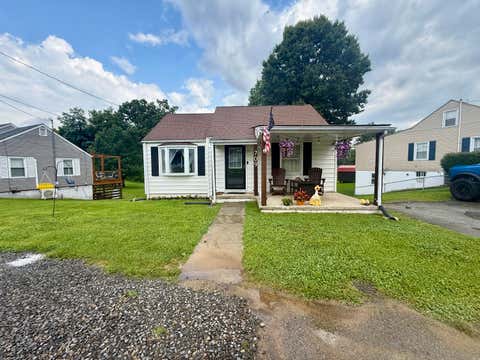 Homes For Sale - 709 Woodland Rd<br/> Rich Creek, VA 24147