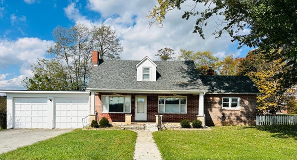 336 C AND W RD, LEWISBURG, WV 24901 - Image fccbaa94ded25864a9e7b55f16b88b21/3685755628