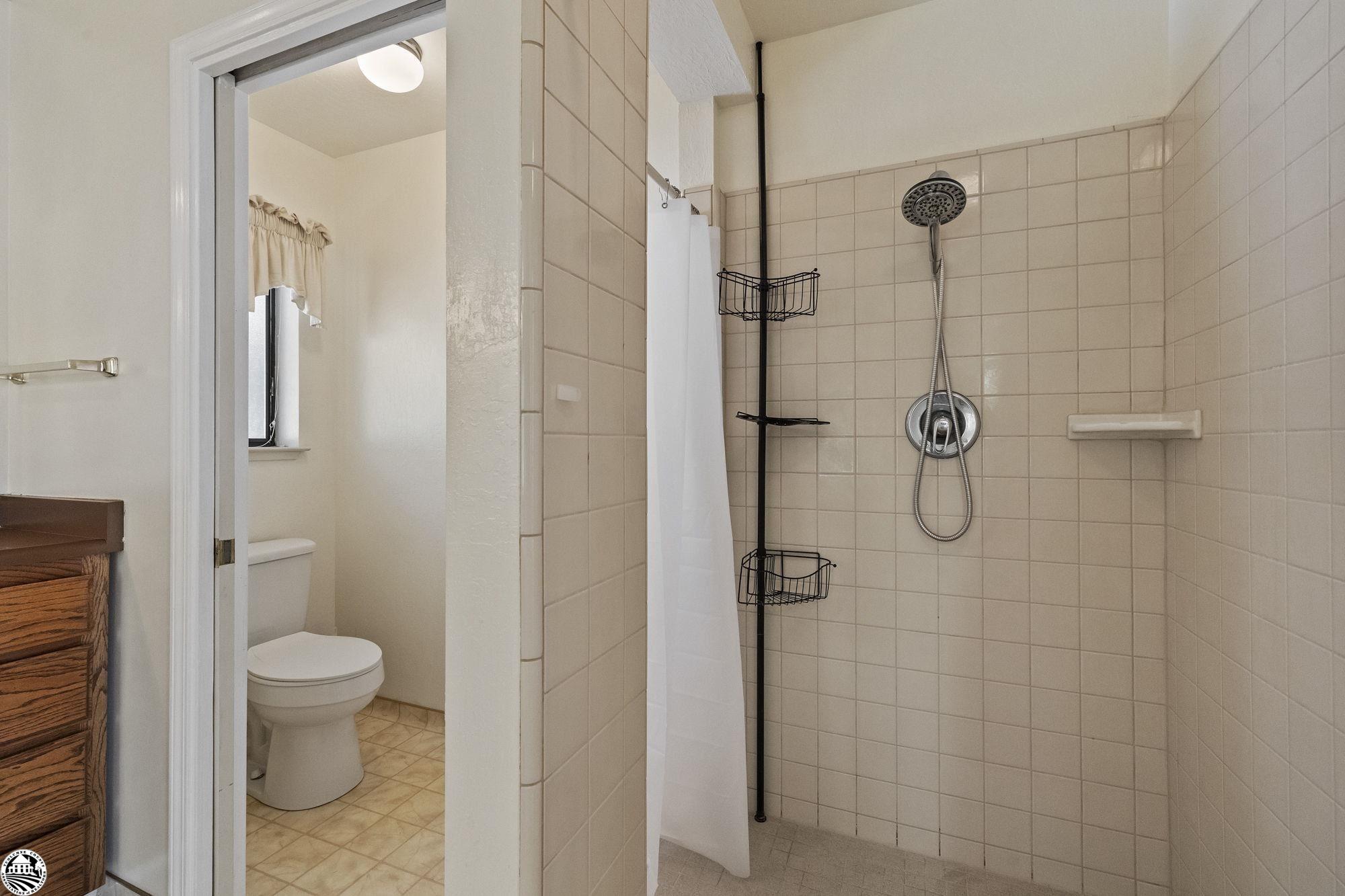 Sonora, California 95370, United States, 3 Bedrooms Bedrooms, ,3 BathroomsBathrooms,Residential,Active,40718