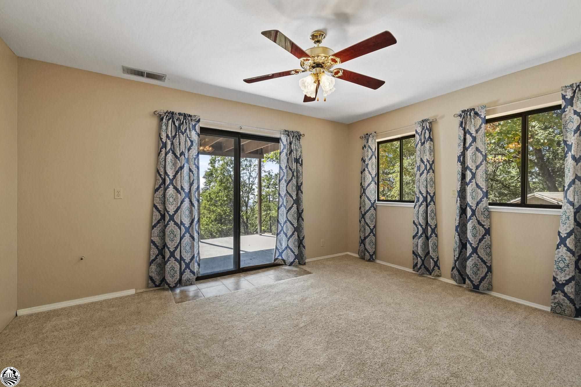 Sonora, California 95370, United States, 3 Bedrooms Bedrooms, ,3 BathroomsBathrooms,Residential,Active,40718