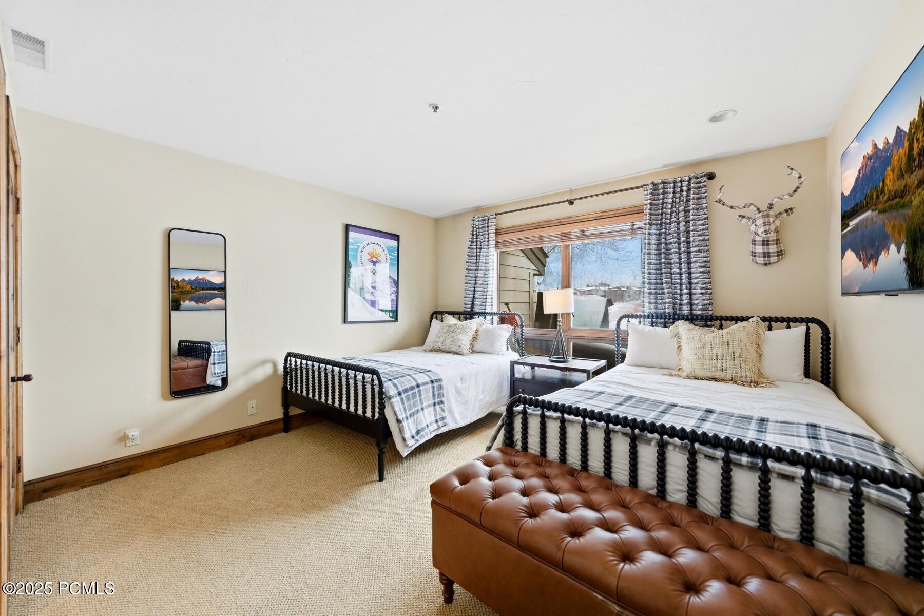 Park City, Utah 84060, United States, 2 Bedrooms Bedrooms, ,2 BathroomsBathrooms,Residential,Active,252763