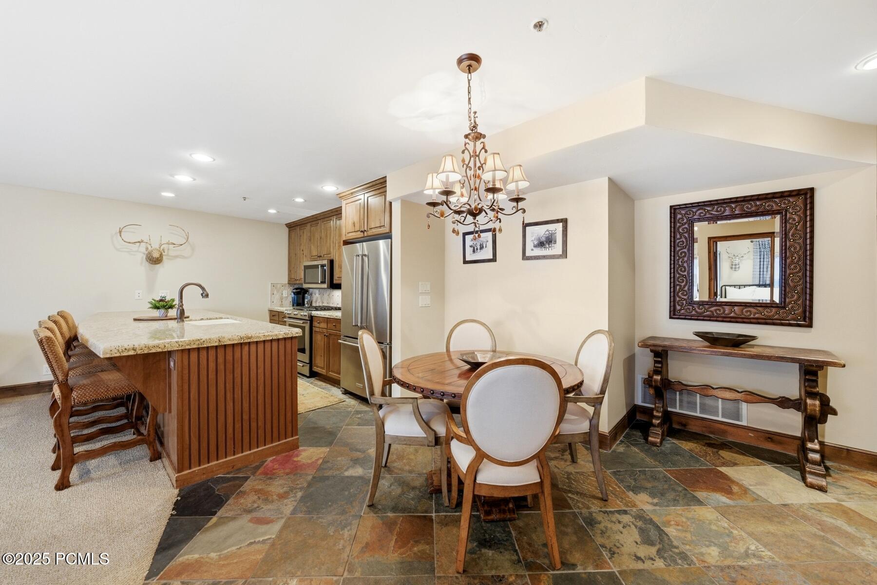 Park City, Utah 84060, United States, 2 Bedrooms Bedrooms, ,2 BathroomsBathrooms,Residential,Active,252763