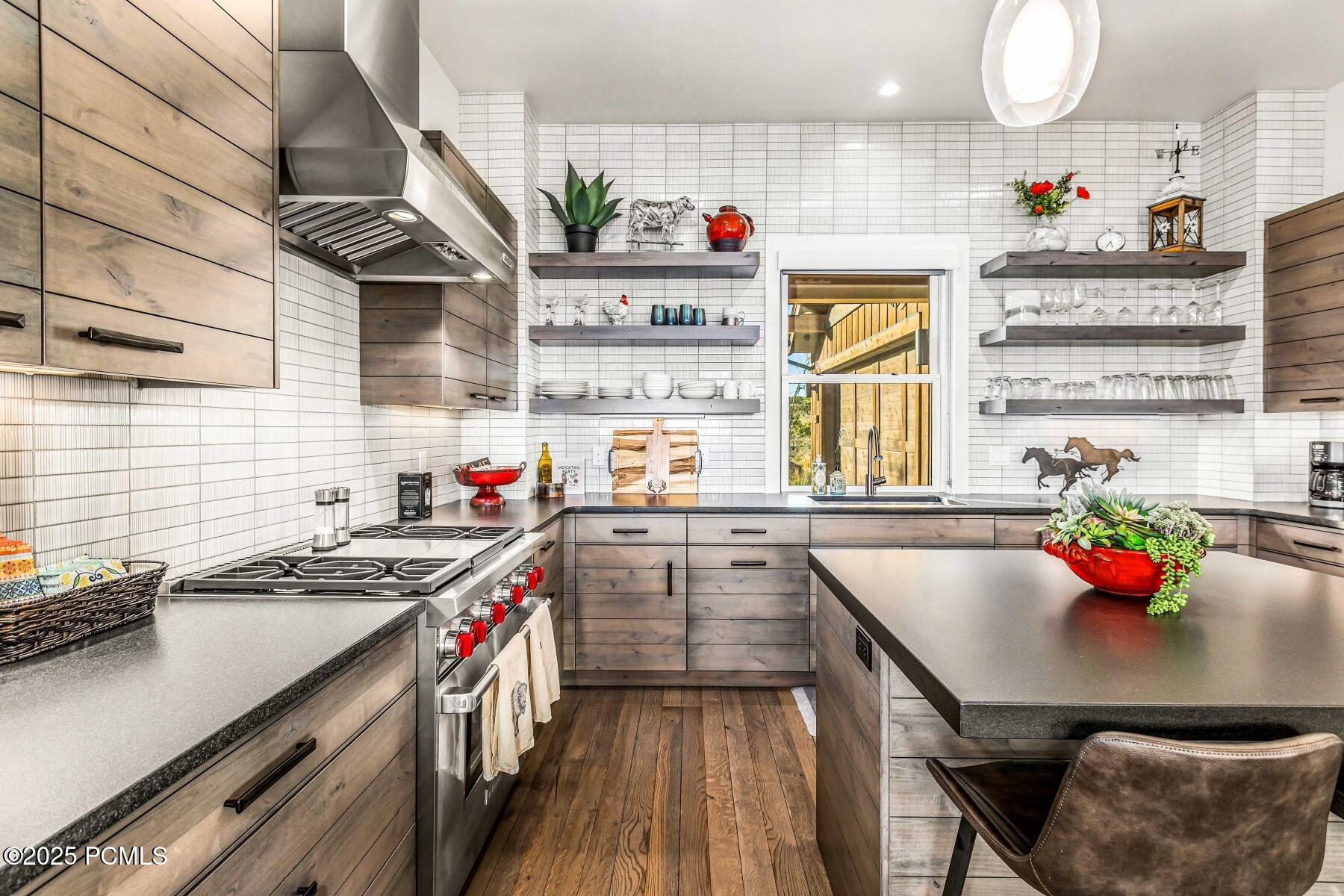 Heber City, Utah 84032, United States, 4 Bedrooms Bedrooms, ,5 BathroomsBathrooms,Residential,Active,202140