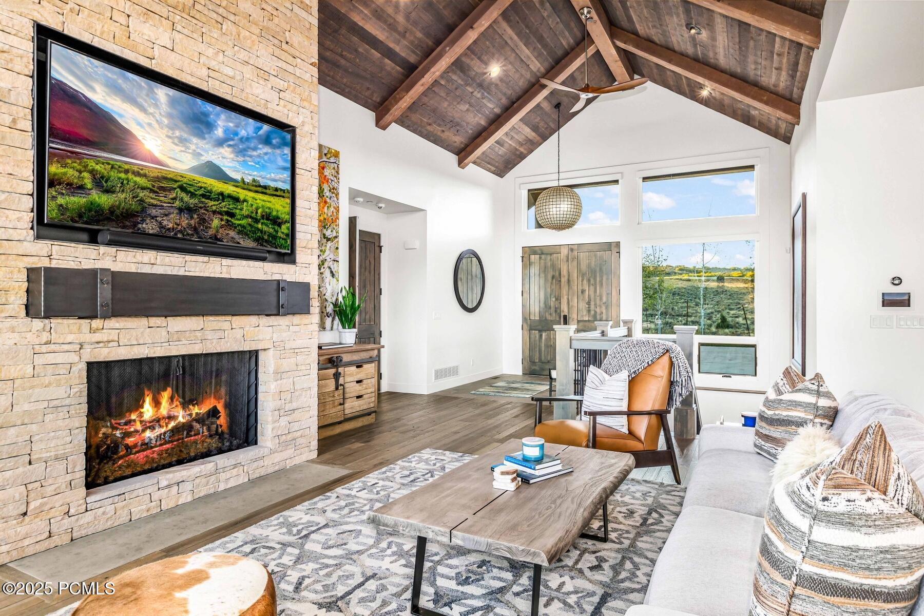 Heber City, Utah 84032, United States, 4 Bedrooms Bedrooms, ,5 BathroomsBathrooms,Residential,Active,202140