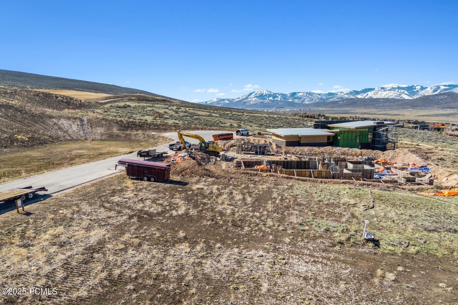 Park City, Utah 84098, United States, 4 Bedrooms Bedrooms, ,6 BathroomsBathrooms,Residential,Pending,189482