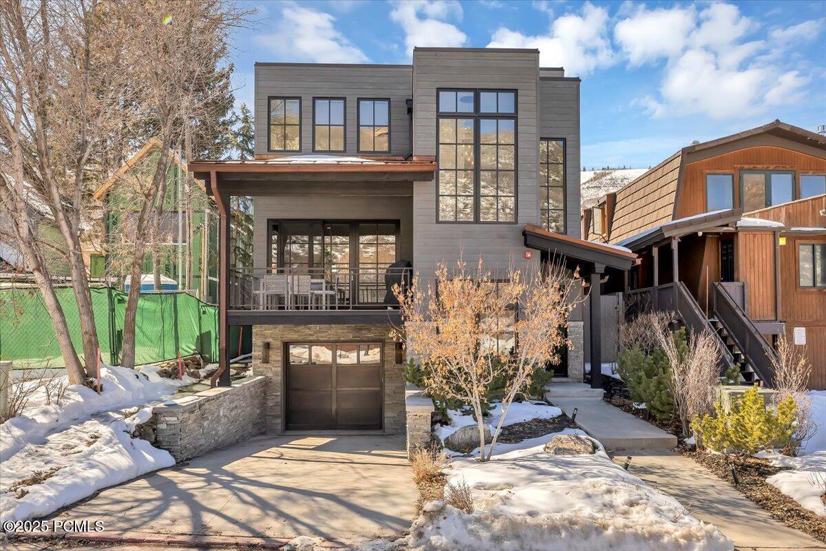 Park City, Utah 84060, United States, 3 Bedrooms Bedrooms, ,4 BathroomsBathrooms,Residential,Active,84135