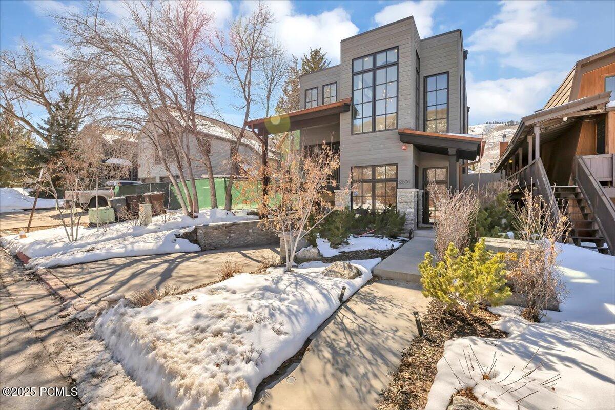 Park City, Utah 84060, United States, 3 Bedrooms Bedrooms, ,4 BathroomsBathrooms,Residential,Active,84135
